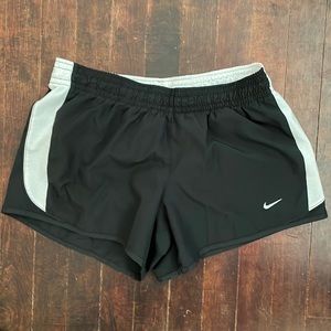 NIKE Running shorts, Women’s Medium